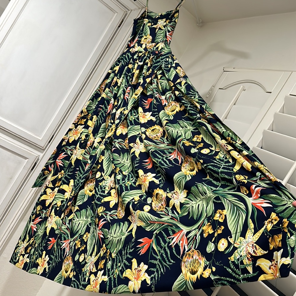 Floral print dress size small island/ jungle vibes